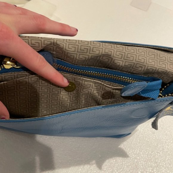 Blue crossbody - Picture 2 of 3